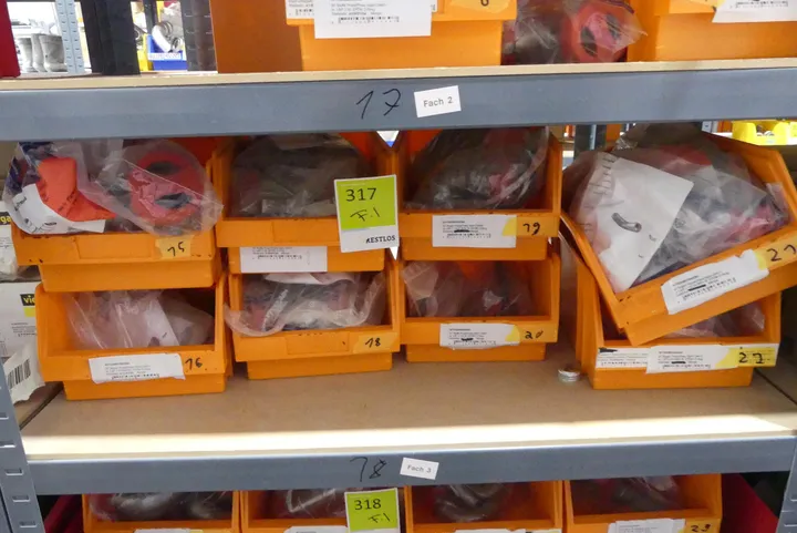 Konvolut Sanitärzubehör Umfang: Fachinhalt